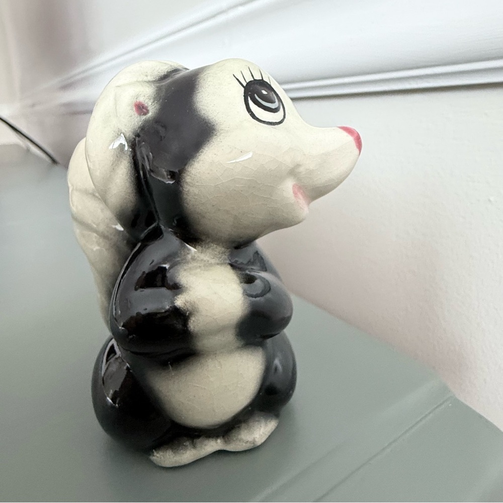 Vintage smiling Skunk with big eyes - Picture 8 of 9
